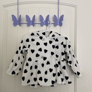 EUC Carter’s girl’s white black heart dotted fleece hooded sparkle button jacket